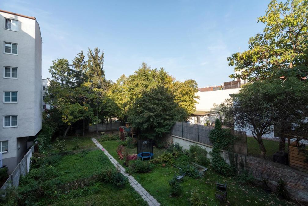 Caring Family Apartment Close To The Center فيينا المظهر الخارجي الصورة